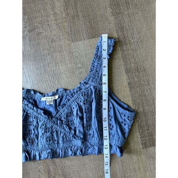 American Eagle Crop Tank Top Blue Embroidered Floral Eyelet Cotton Sz XL Y2K - Picture 5 of 5